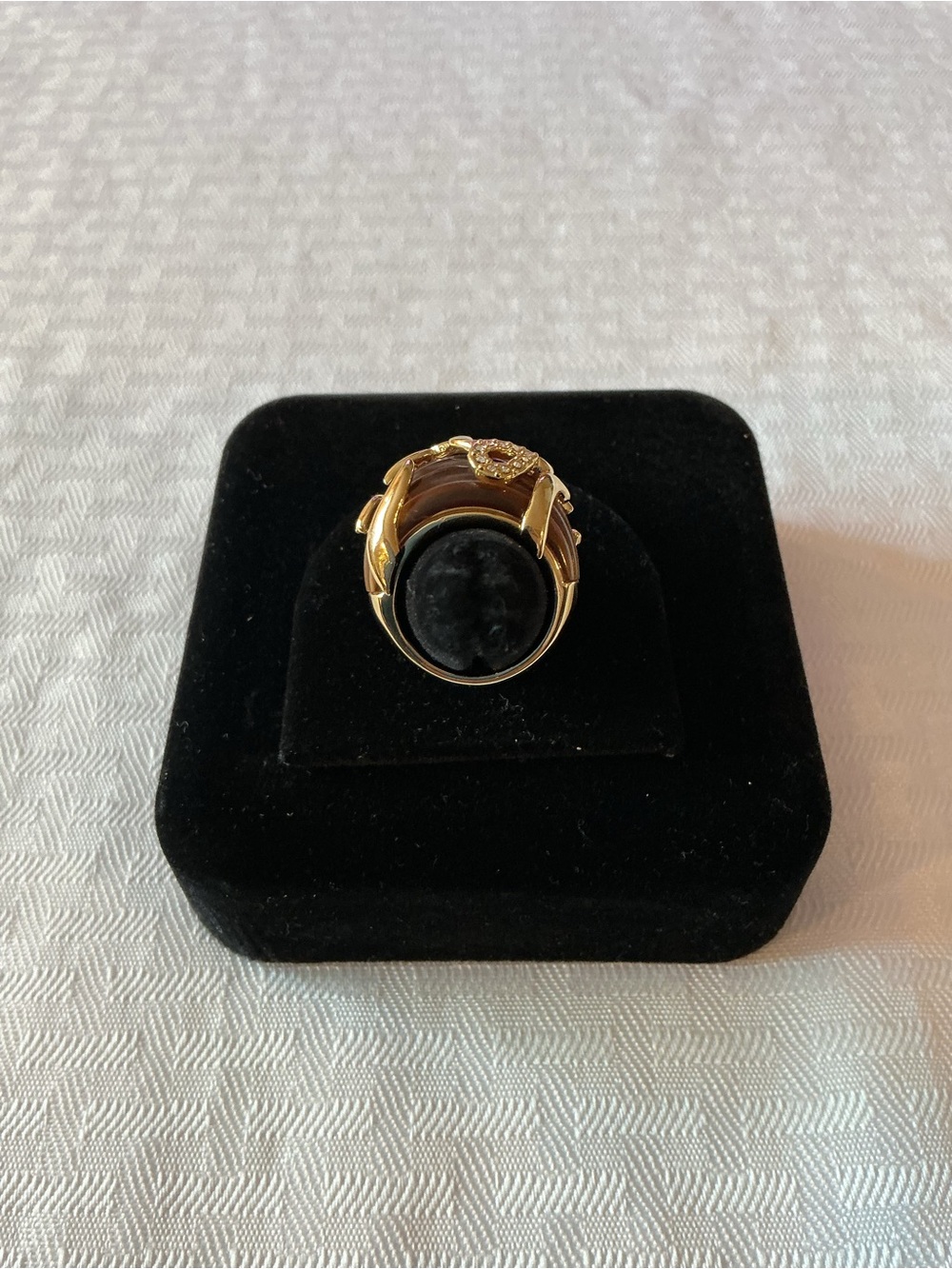 Camille Lucie Vintage Amber Acrylic Gold Plated Cocktail Ring - Picture 3 of 5